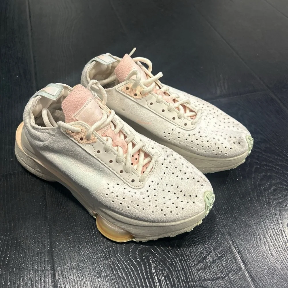 Nike R Med - Picture 2 of 6